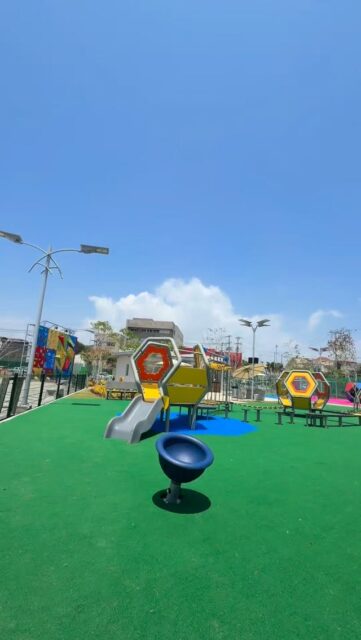 ✨ Cartagena estrena un nuevo lugar para disfrutar, compartir y vivir en familia.

Hoy le damos la bienvenida al nuevo Chambacú, el complejo deportivo y recreativo más importante de la ciudad. 💙⚽🏀

Desde la ESE Hospital Local Cartagena de Indias invitamos a todos los cartageneros a disfrutar y cuidar este espacio que promueve el bienestar, la recreación y la salud para todos.

¡Nos vemos en Chambacú! ✨